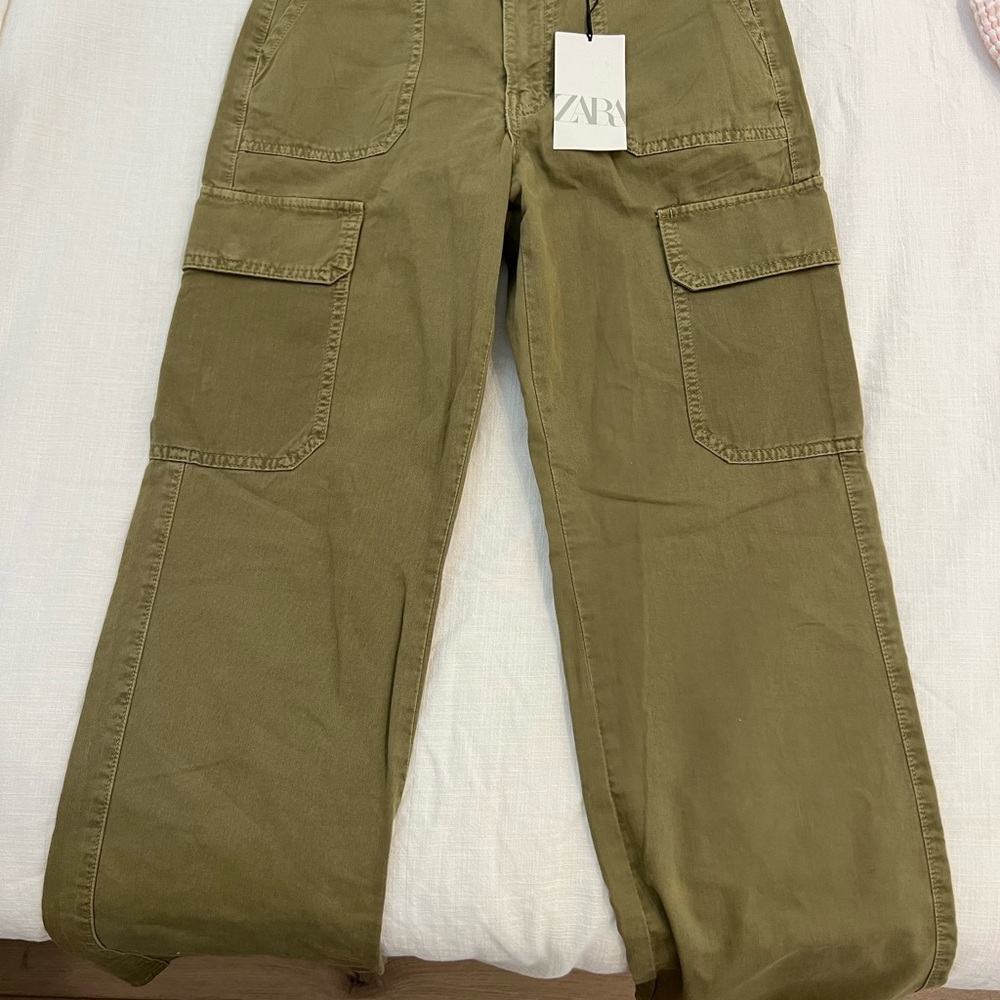 ZARA Green cargo pant